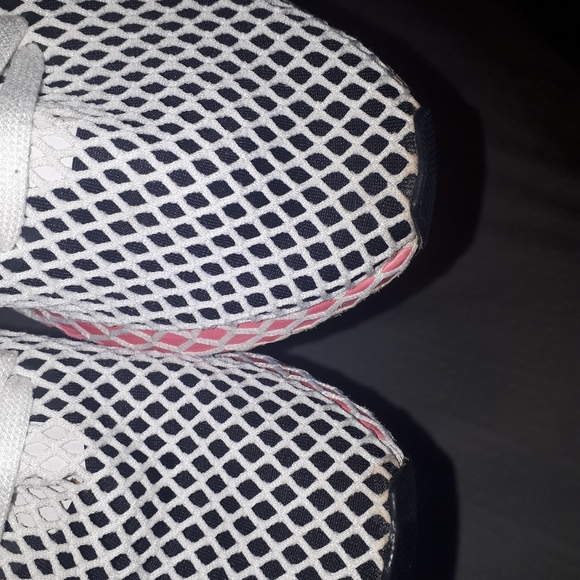 Host pic✨Adidas deerupt size 6 - Picture 4 of 5